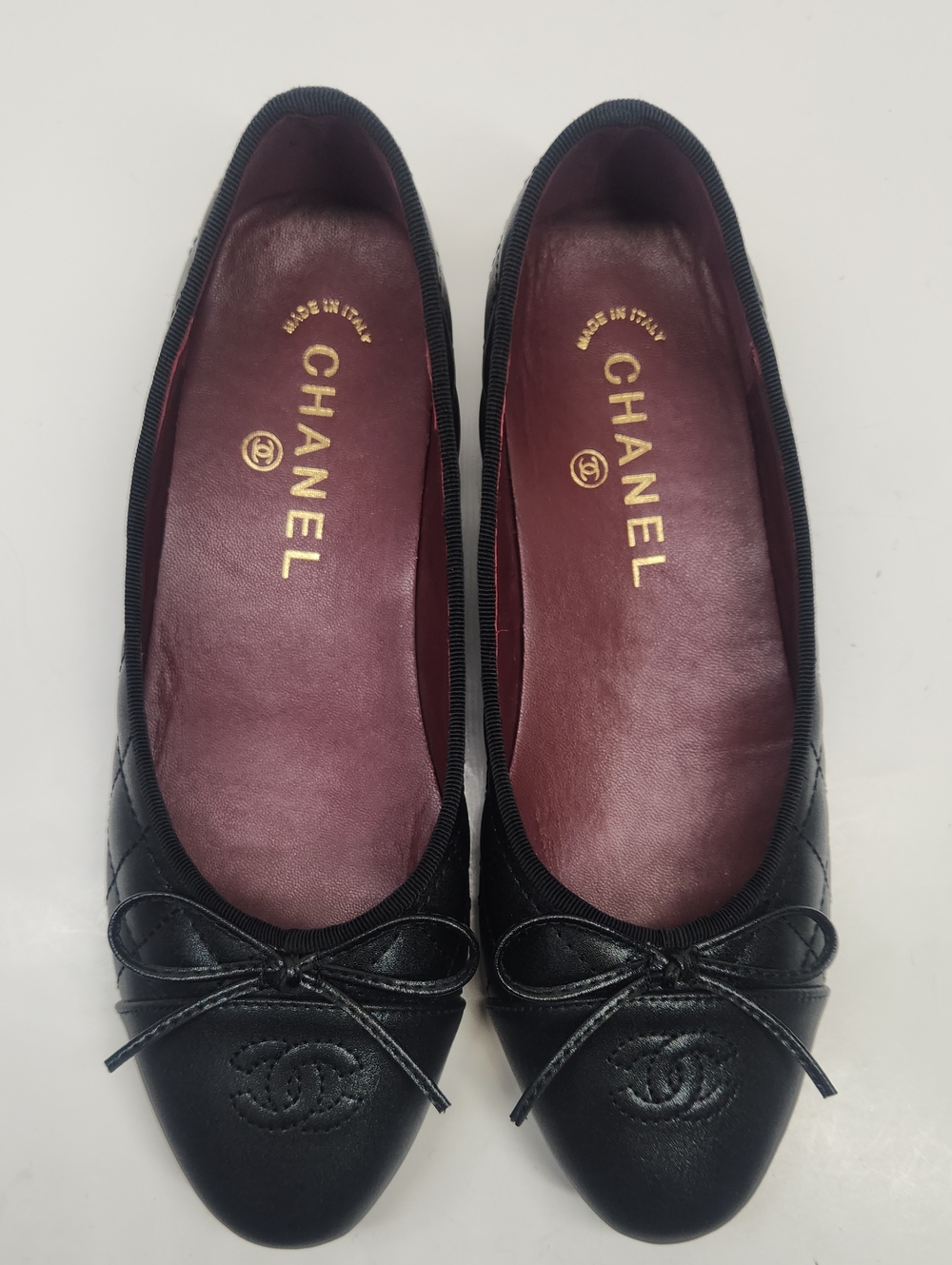 Vintage CHANEL Black Quilted Leather Ballet Flats Size 38-run Small 7ish NO BOX